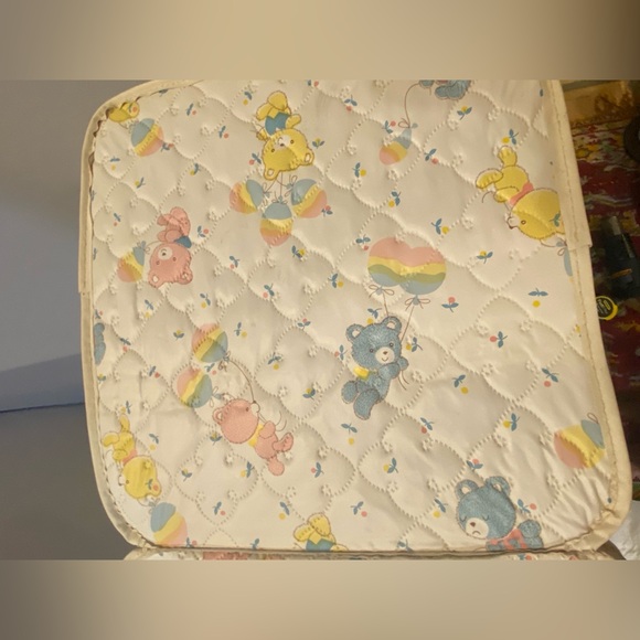 1960S VINTAGE WICKER DOLL CHANGING TABLE QUILTED TOP BY BADGER BASKET - Picture 4 of 9